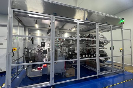 High-precision electrode slice slitting machine